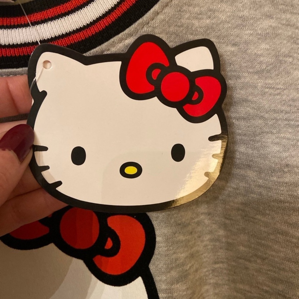 - Hello Kitty Sweatshirt size med - Picture 5 of 5